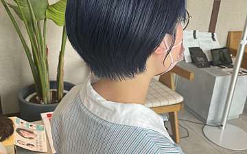 ネイビーブルー