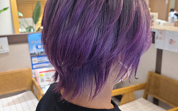 グレーとパープルカラー 越谷美容室