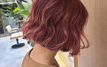 ゆるふわウェーブピンクボブでかわいく!