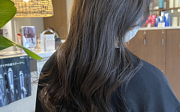 オリーブグレージュ